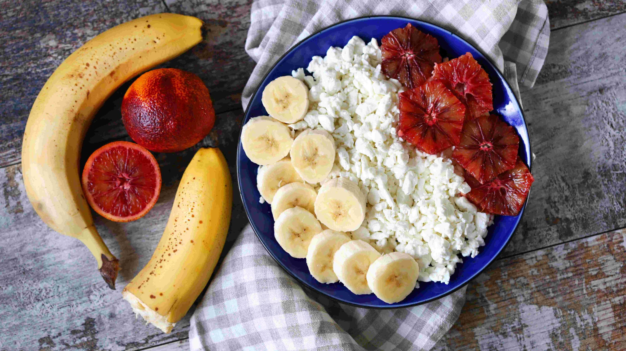 Obstquark mit Haferflocken