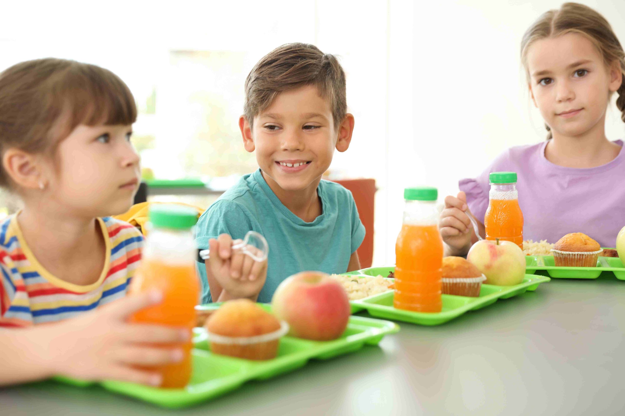 Frische Zutaten für Schulmahlzeiten